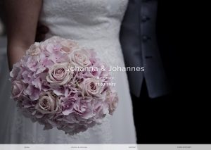 Screenshot, der eine Beispielseite für eine Hochzeitseinladung zeigt
